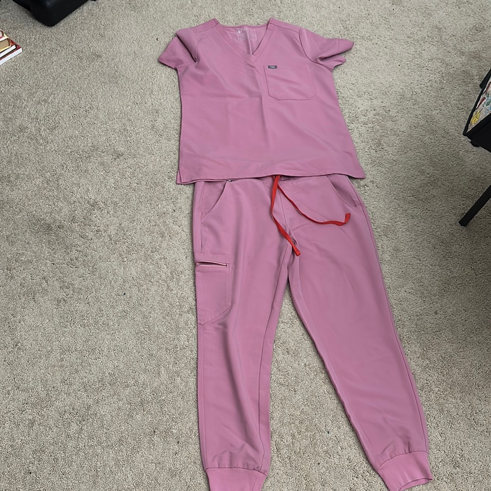 Figs Chalk Pink